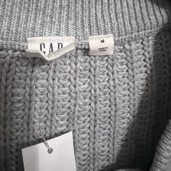 GAP Cozy Gray Tie Front Knit Sweater. Size medium - Picture 5 of 6